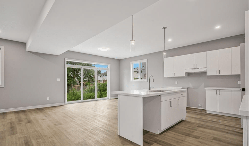 191 Hodgson View Kitchen to Patio Door